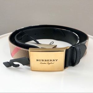 Burberry Grainy Leather Plaque Buckle Belt